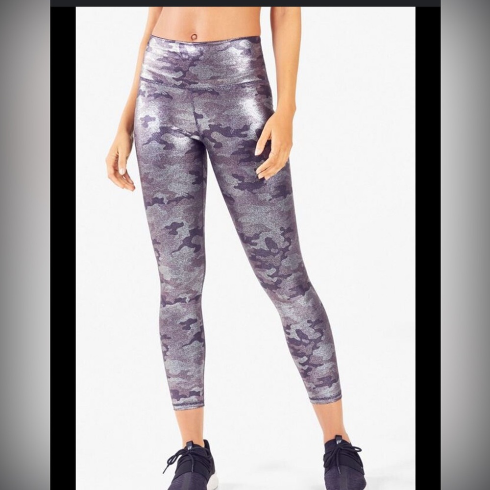Fabletics Gray and Black Leggings Artistic Abstract Design